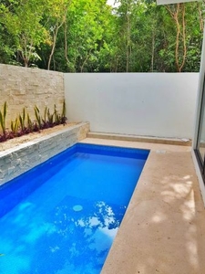 Casa en venta en Cancún con alberca