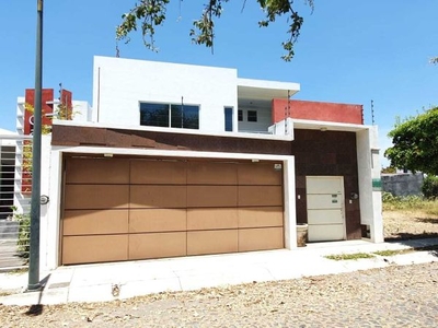 Casa en venta en Colima esmeralda norte