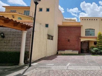 CASA EN VENTA HACIENDA DEL BOSQUE, SANTIAGUITO METEPEC A METROS DE TECNOLOGICO