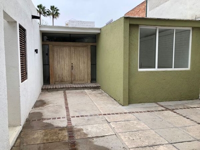 Casa en venta una piso zona Céntrica Álamos