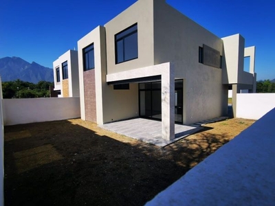 Casa Ideal cerca del Cercado, Santiago Nuevo León