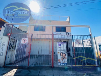 Doomos. Casa con Locales Comerciales en Venta, Zona Sur, BLVD. PUENTE MILENIO, León, Guanajuato