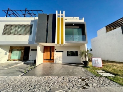 VENTA CASA EN VALLE IMPERIAL