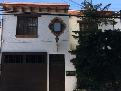 venta de casa remodelada en colonia del valle