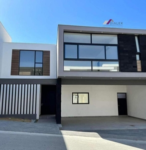 Doomos. Col. Castaños del Vergel -CARRETERA NACIONAL- Casa en Venta Monterrey Zona Sur