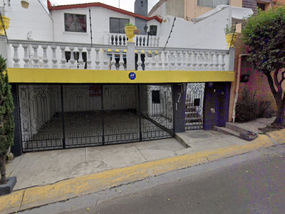 Casa en venta Paseo De Las Palomas 117, Las Alamedas, Ciudad López Mateos, Estado De México, México