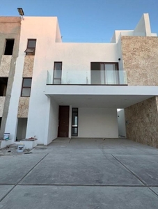 Doomos. Casa en Venta en privada residencial en dzitya, Mérida