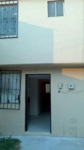 Casa en Renta en Ecatepec. 3 recamaras y Cisterna