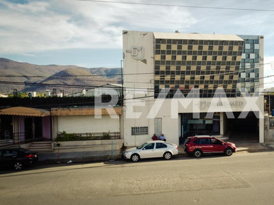 Edificio Comercial En Venta Con Clínica Médica De Diabetes En Zona Estratégica De Oaxaca, México
