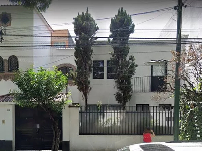 Casa En Venta En La Del Valle, En Precio De Remate Hipotecario