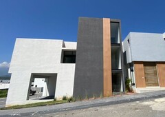 Casa en venta AIRES DEL VERGEL zona sur carretera nacional monterrey