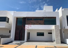 CASA EN VENTA EL MARQUES FRACCIONAMIENTO CAMPESTRE MALLORCA RESIDENCIAL