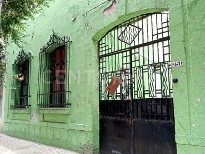 CASA A LA VENTA PARA REMODELAR O COMO TERRENO, BUENAVISTA, CUAUHTEMOC, CDMX