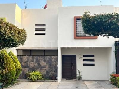 Casa en Renta en Manzanillo, a 5 minutos de La Playa