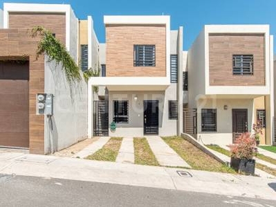 RENTA CASA EN CUESTA BLANCA, LOMA BLANCA TIJUANA , B.C.