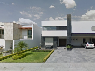 Casa Con Jardín, En Juriquilla, Querétaro. Gran Remate