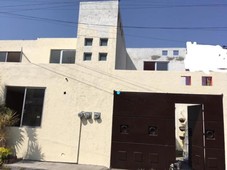 Casa en Venta en Lomas del Sol, Puebla en fracc pequeño