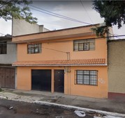 Remate Bancario Casa en Noche Buena, Col. Granjas Navidad, Cuajimalpa