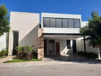 Casa en Privada Solasta en Temozon Norte, Merida Yucatan