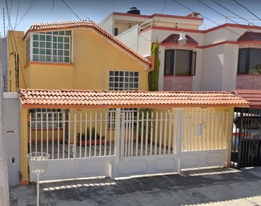 Casa en Valle Dorado Tlalnepantla precio de Remate BWI170