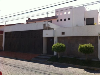 Casa en venta con alberca en La Carcaña
