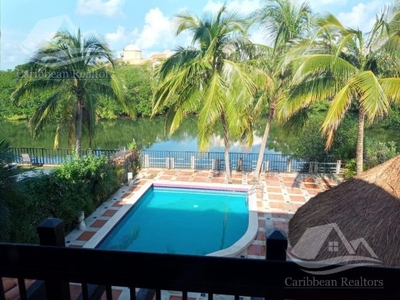 Casa en Venta en Cancun Zona Hotelera Villas Laguna del Mar N-TWCH3561