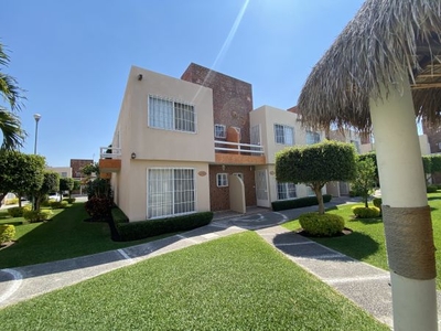 Casa en venta en condominio los sauces Tezoyuca