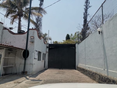 CASA EN VENTA EN LOMAS DE COCOYOC