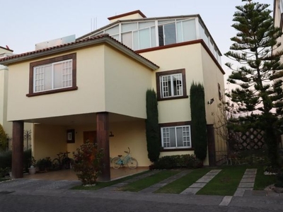 Casa en Venta Fracc. Rinconada de Tizatlalli Metepec