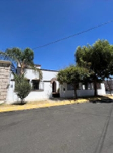 CASA EN VENTA Y RENTA UBICADA EN SAN JAVIER