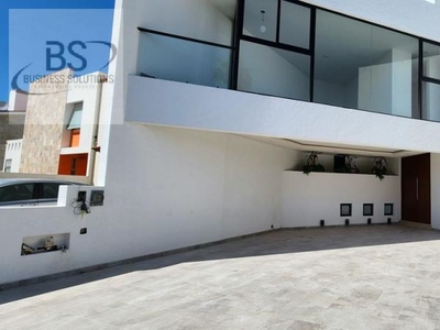 Casa en Venta modernista para estrenar en Cumbres del lago Juriquilla 4 recamaras $8,350,000 Pesos/RS