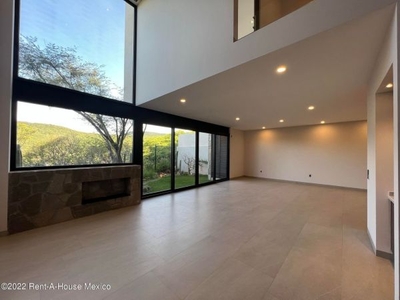 casa nueva en venta con vista a la reserva en Altozano LPD23-2560