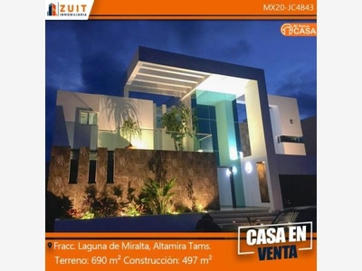 CASA RESIDENCIAL EN LAGUNAS DE MIRALTA