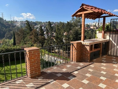 Hermosa Casa en venta en La Herradura