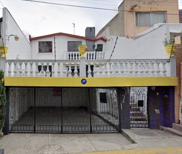 CASA EN VENTA EN LAS ALAMEDAS NO ACEPTAMOS CREDITO MF/JEPJ