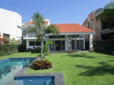 Hermosa Residencia nueva en Paraíso Country Club Emiliano Zapata Morelos
