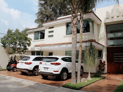 PRECIOSA CASA EN VENTA FRACCIONAMIENTO ARBOLEDAS DE SANTA ANITA