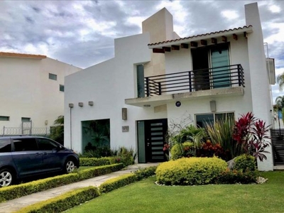 Preciosa casa Lomas Cocoyoc 706m2T 496m2C $9250000 4/6/2