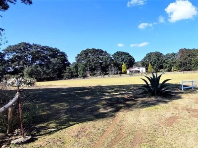 Rancho en Venta en Amealco, Querétaro: 9.5 ha, Cabaña, Oficina, Caballerizas.