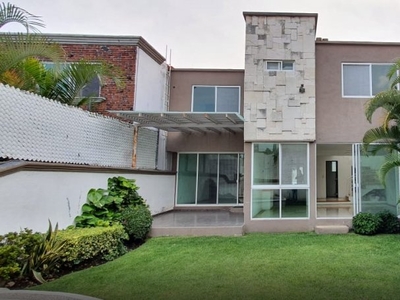 Renta casa en Fracc San Jerónimo Ahuatepec, Cuernavaca, ,Morelos - 3 habitaciones - 290 m2