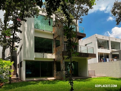 Renta de Casa - Condado de Sayavedra - 3 recámaras - 450.00 m2