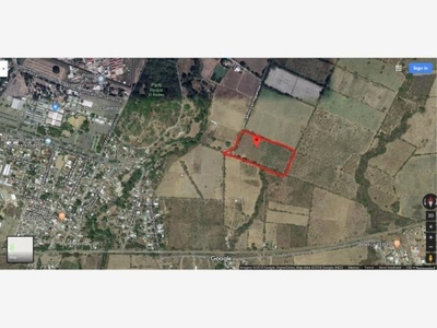 Terreno de 4.5 hectáreas en Colima dentro de la mancha urbana
