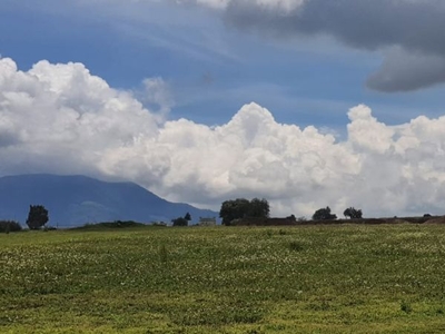 Terreno en Venta en Metepec con todos los servicios a pie de calle