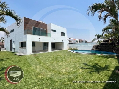 Venta de casa en Lomas de Cocoyoc