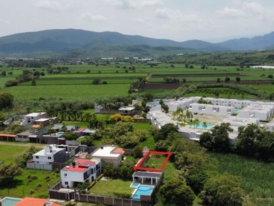 VENTA de TERRENO Plano, ubicado en atractiva zona de Yautepec, Mor.
