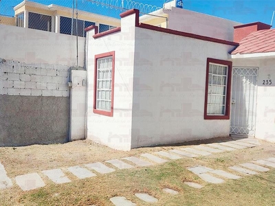 Casa en Esquina en Renta en Campestre Villas del Alamo Pachuca