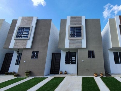 Se renta bonita casa en Viñas del Mar (Santa Fe) Tijuana