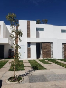 Casa al Norte en $1,850,000 por Paseos de Aguascalientes