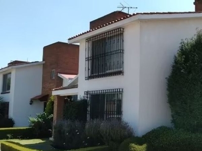 CASA EN LOMAS DE SAN ISIDRO. $968,000 HGG