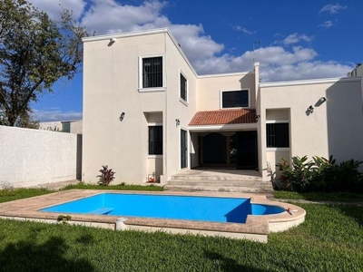 CASA EN VENTA EN MÉRIDA, COLONIA MÉXICO NORTE, ENTREGA INMEDIATA